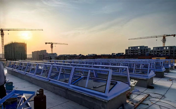 消防金川排烟窗工作原理